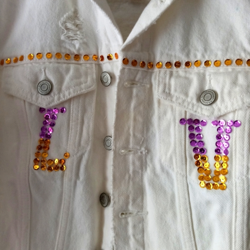 Lucky Brand white jean jacket with Designer embellishments LV size SP B9 - Picture 2 of 13